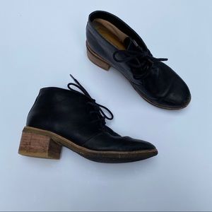 Clarks Originals black leather heeled booties 6